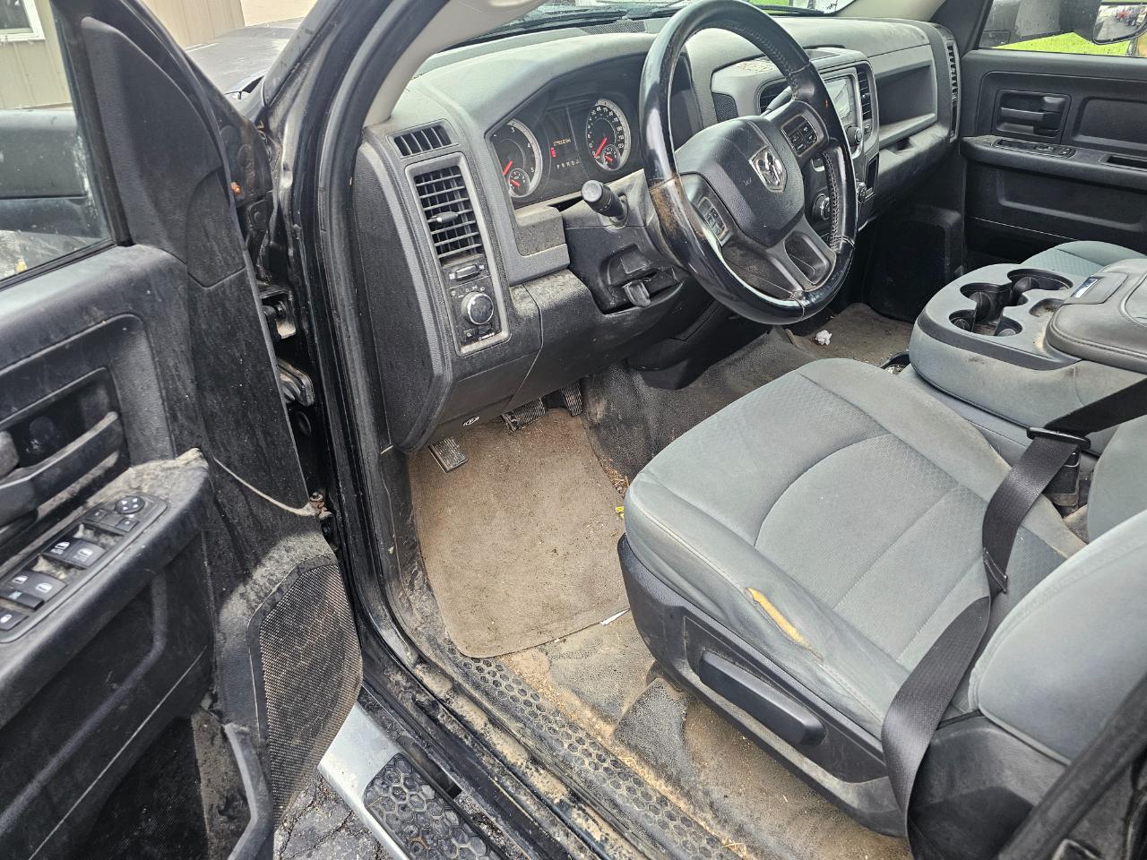 RAM 3500 2WD Crew Cab 169" Tradesman 2013