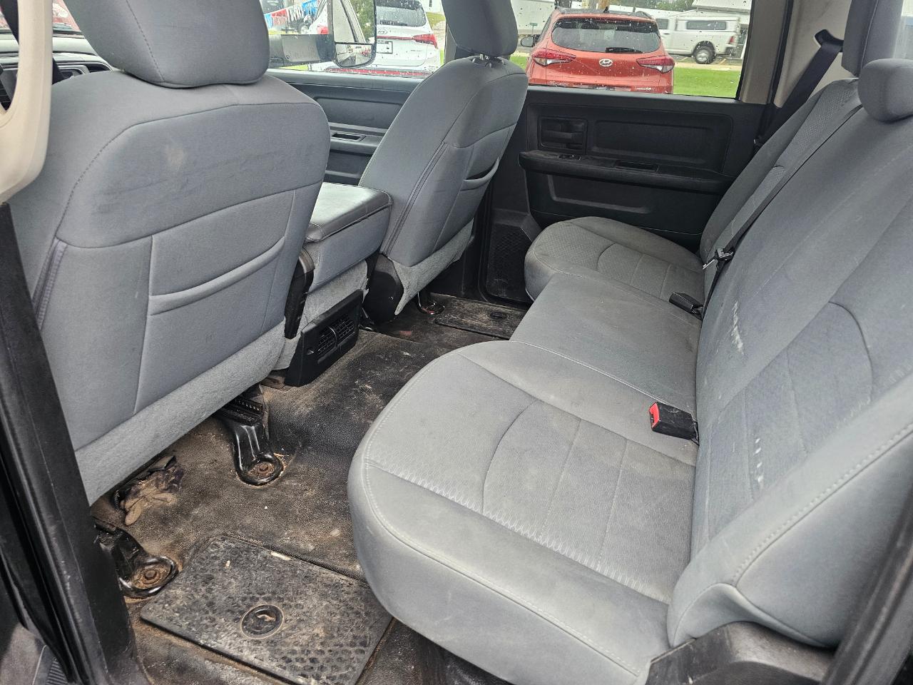 RAM 3500 2WD Crew Cab 169" Tradesman 2013
