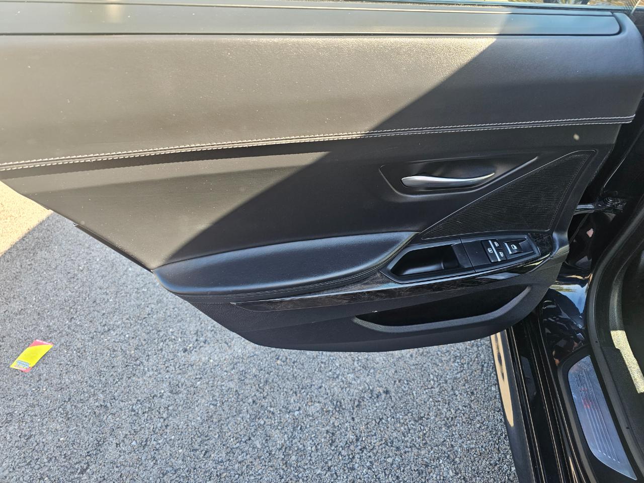 BMW 6 Series 4dr Sdn 650i xDrive AWD Gran Coupe 2014