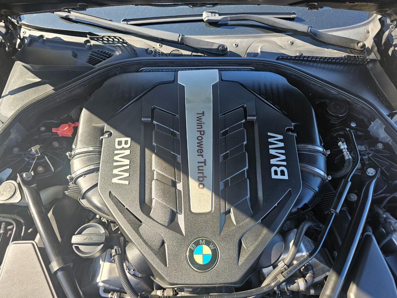 BMW 6 Series 4dr Sdn 650i xDrive AWD Gran Coupe 2014