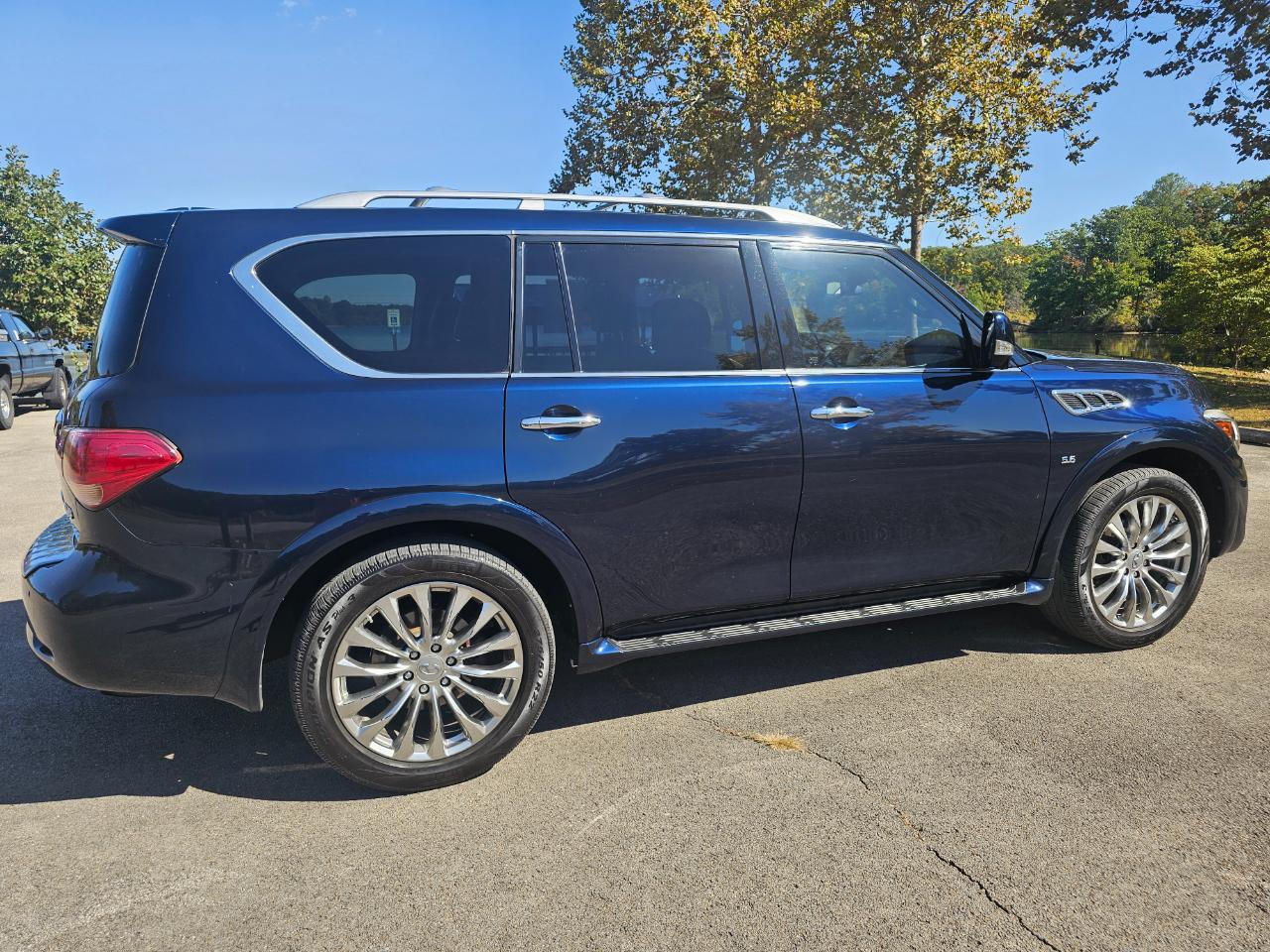 Infiniti QX80 4WD 4dr 2015