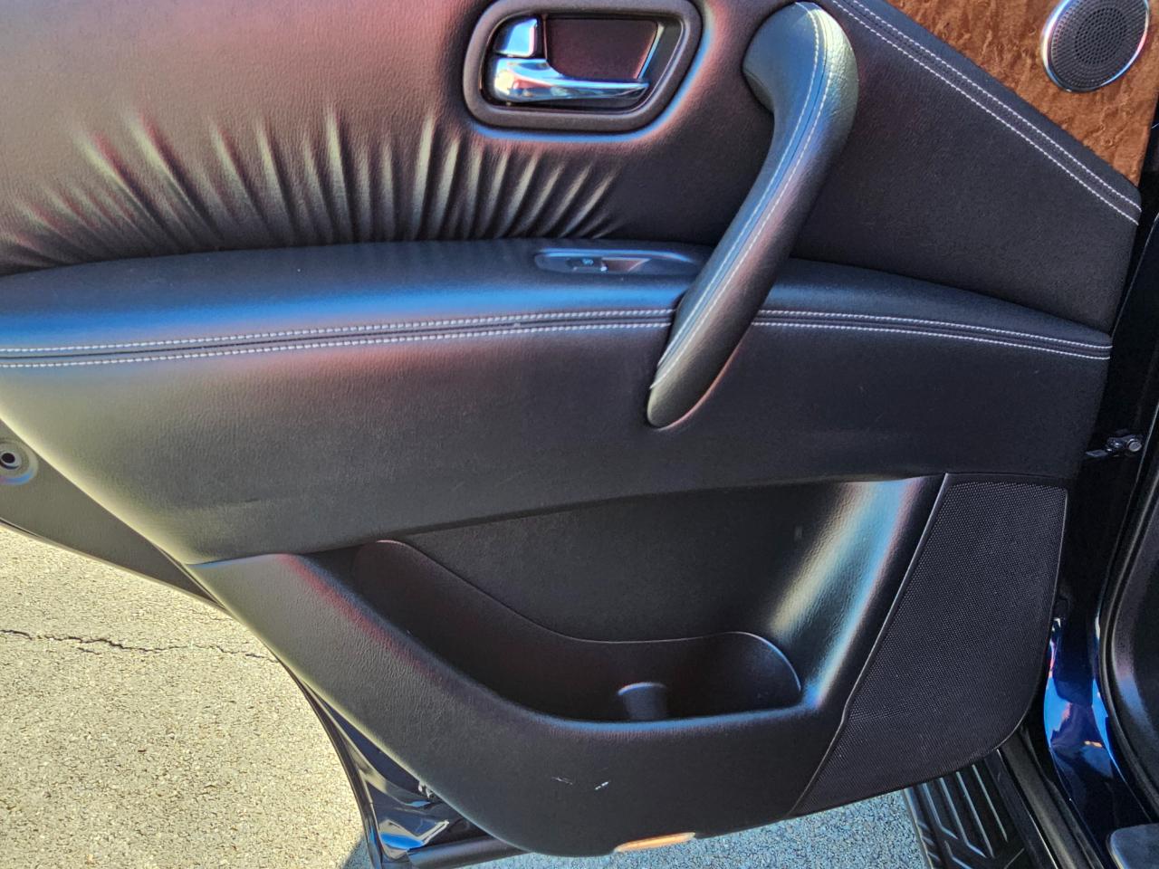 Infiniti QX80 4WD 4dr 2015