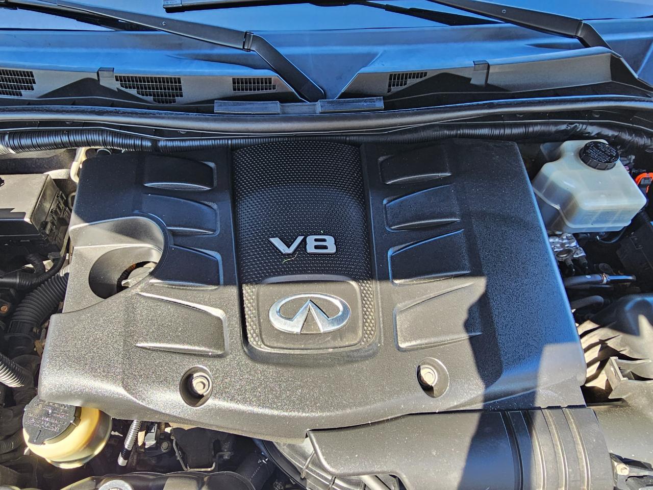 Infiniti QX80 4WD 4dr 2015