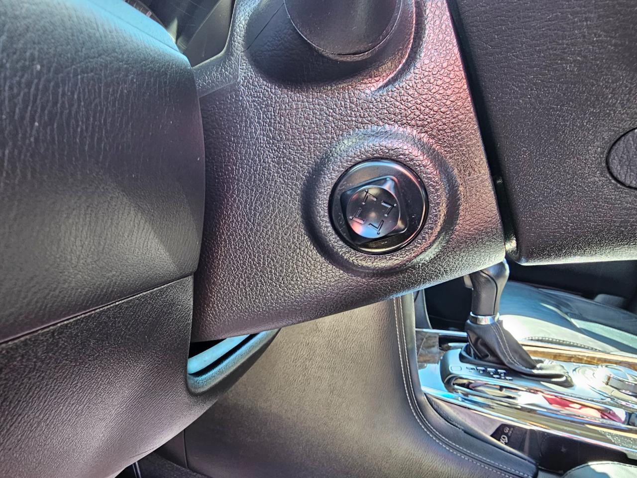 Infiniti QX80 4WD 4dr 2015