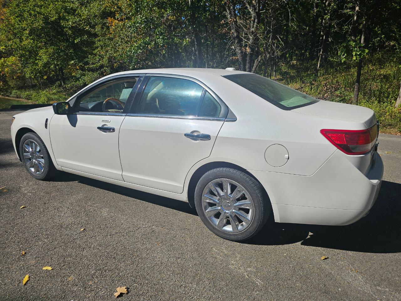 Lincoln MKZ 4dr Sdn AWD 2011