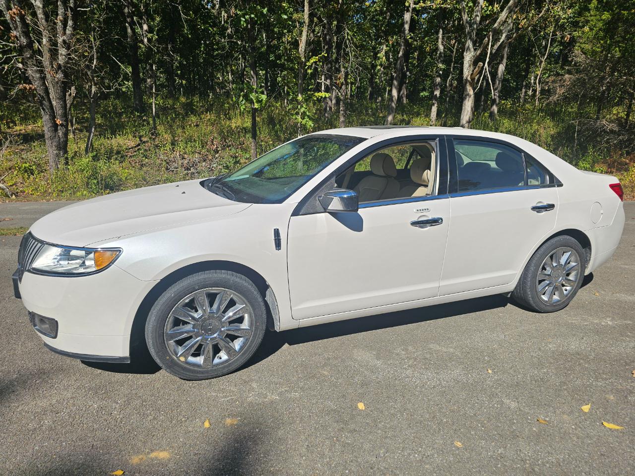 Lincoln MKZ 4dr Sdn AWD 2011