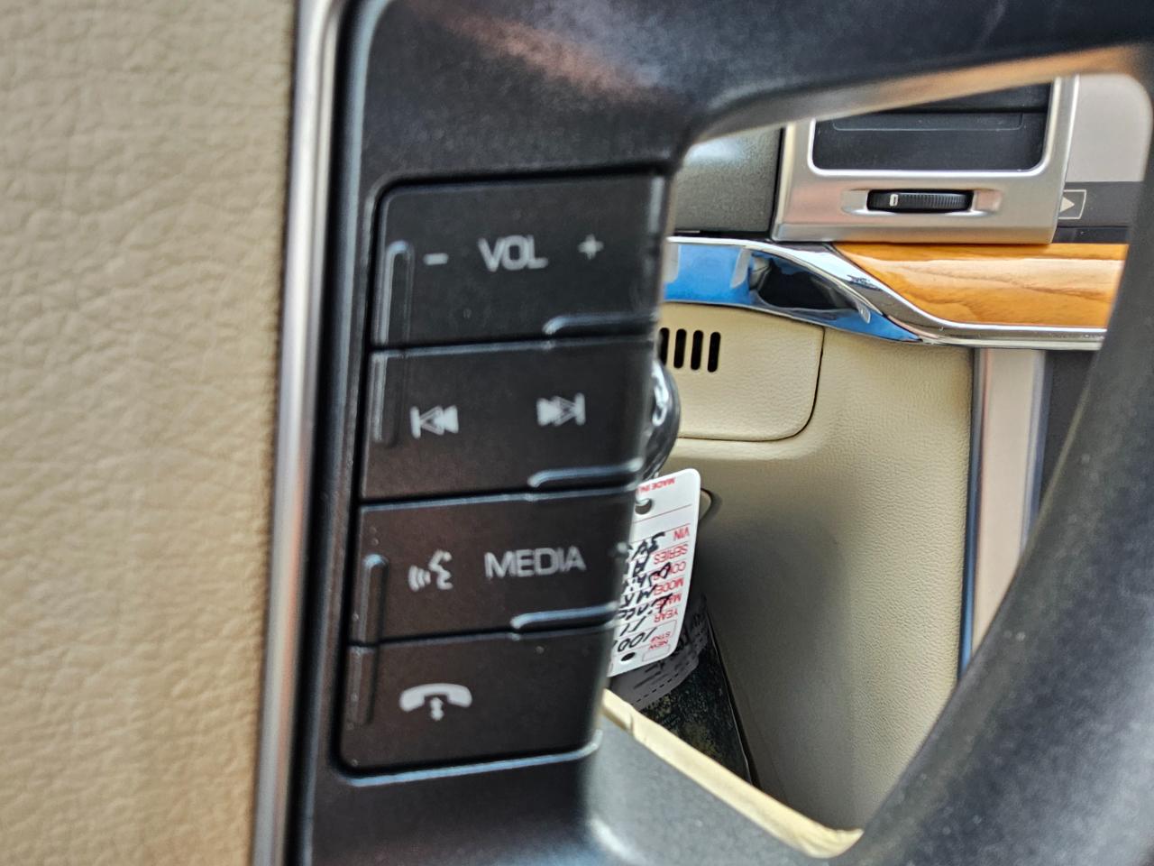 Lincoln MKZ 4dr Sdn AWD 2011