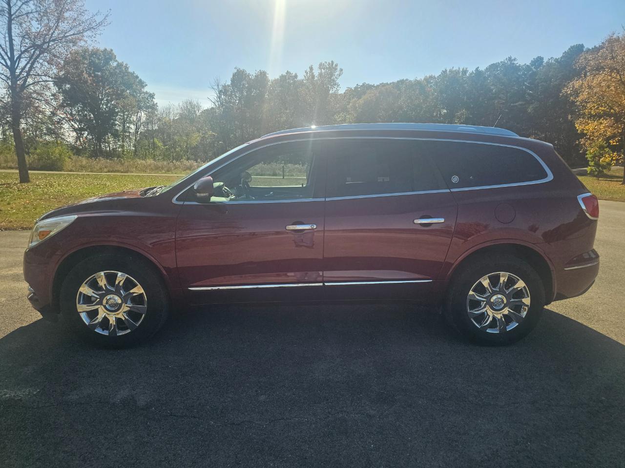 Buick Enclave FWD 4dr Leather 2017
