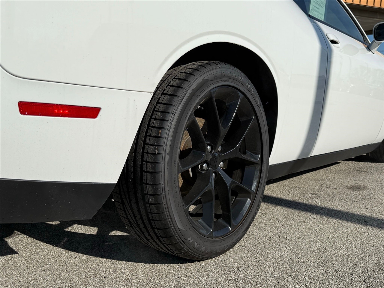 Dodge Challenger  2022