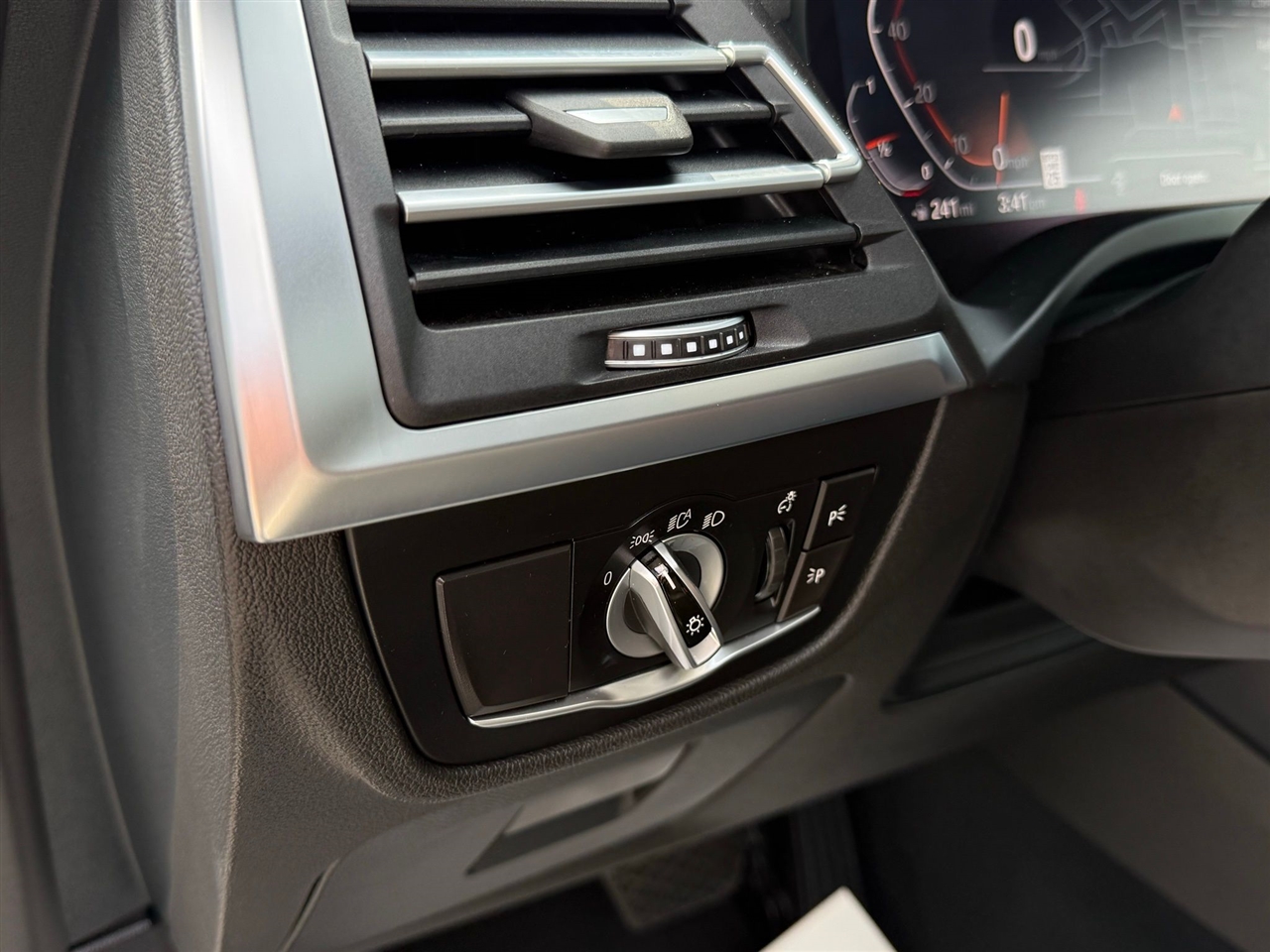 BMW X3  2024 BMW X3  2024