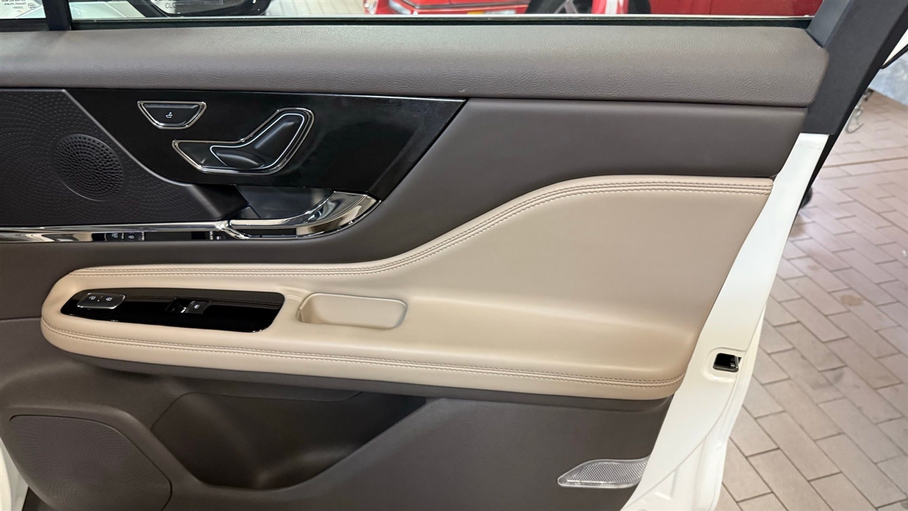 Lincoln Corsair  2024 Lincoln Corsair  2024