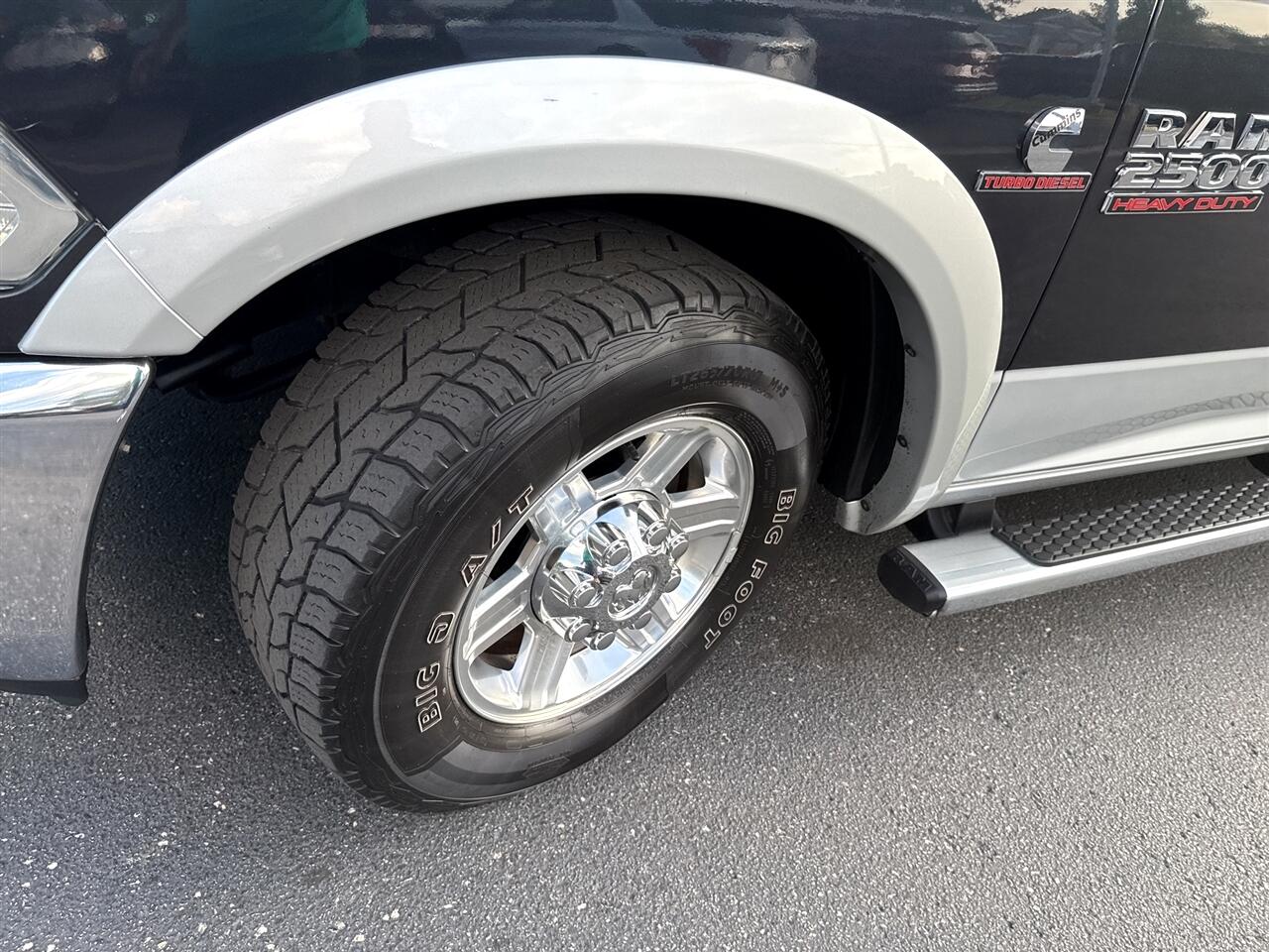 2013 Ram 2500 Laramie photo 13