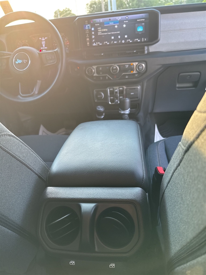 Jeep Wrangler  2024 Jeep Wrangler  2024