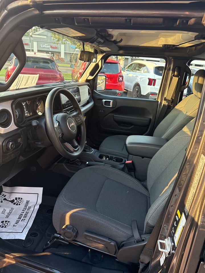 Jeep Wrangler  2024 Jeep Wrangler  2024