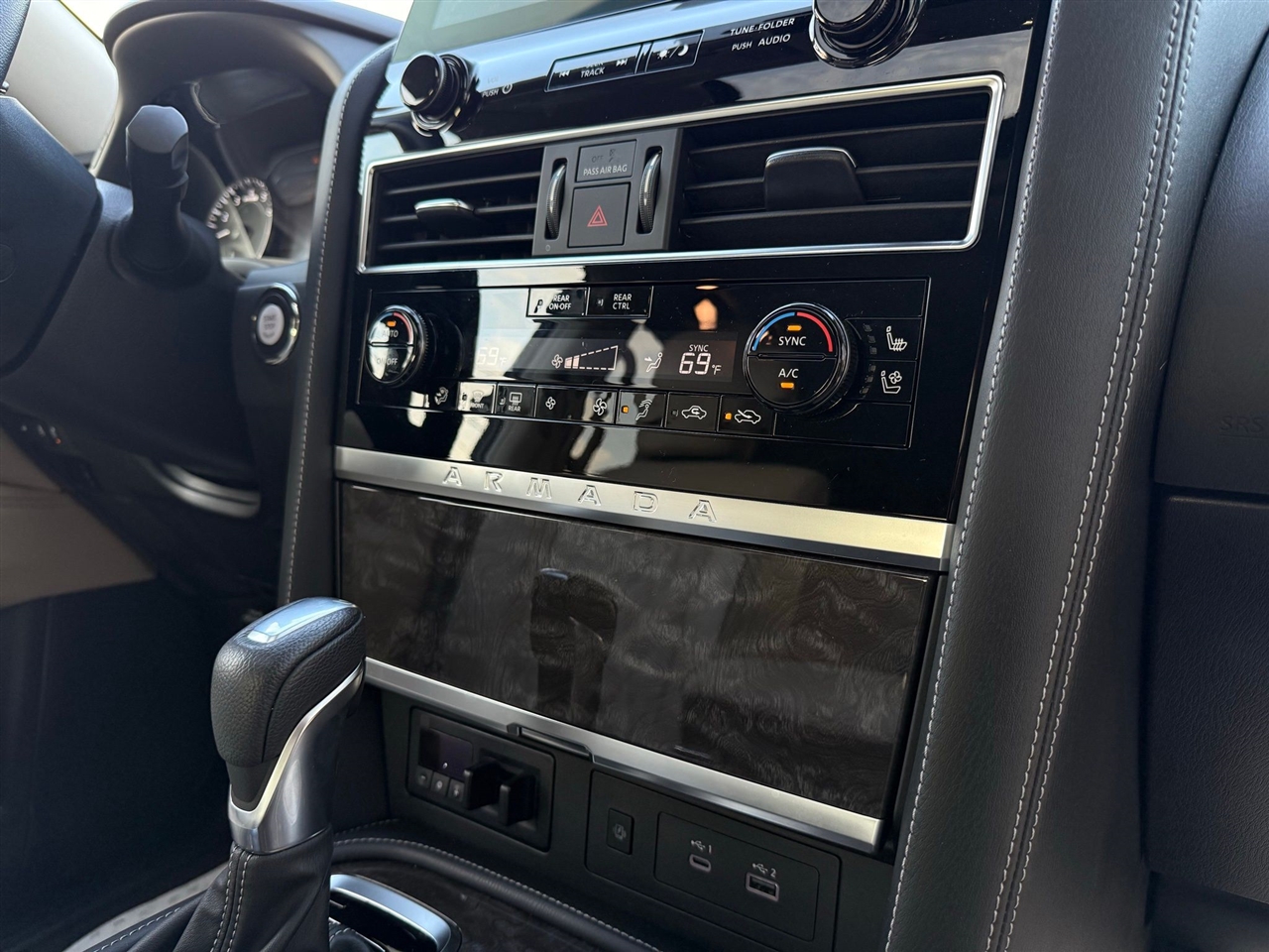 Nissan Armada  2024 Nissan Armada  2024