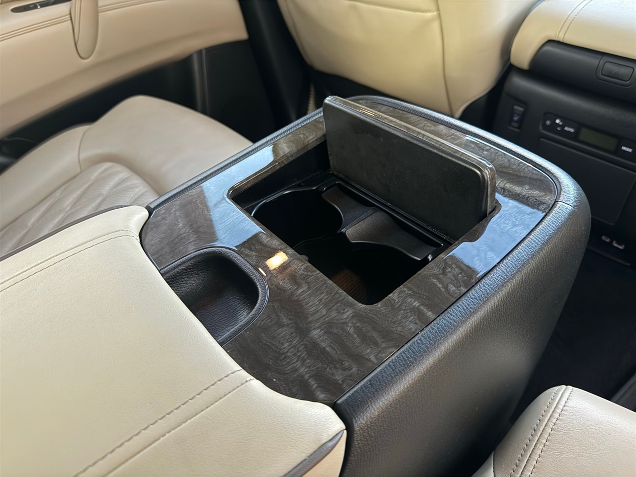Nissan Armada  2024 Nissan Armada  2024
