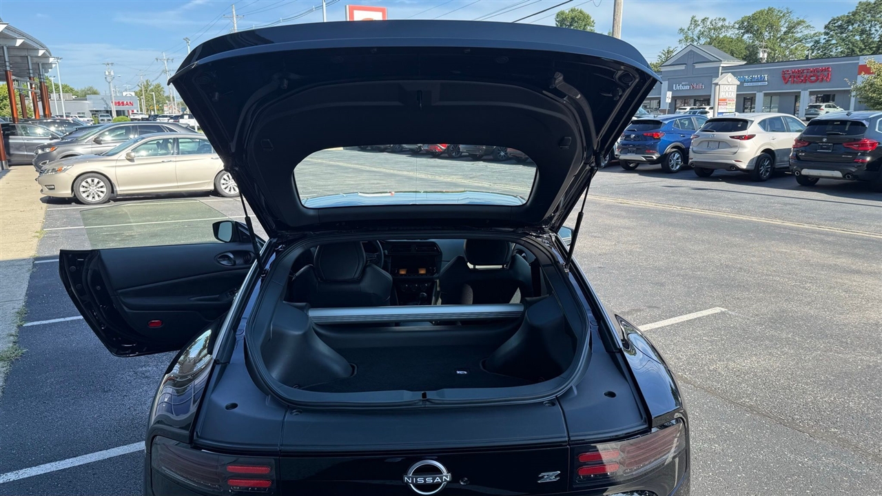 Nissan Z  2024 Nissan Z  2024