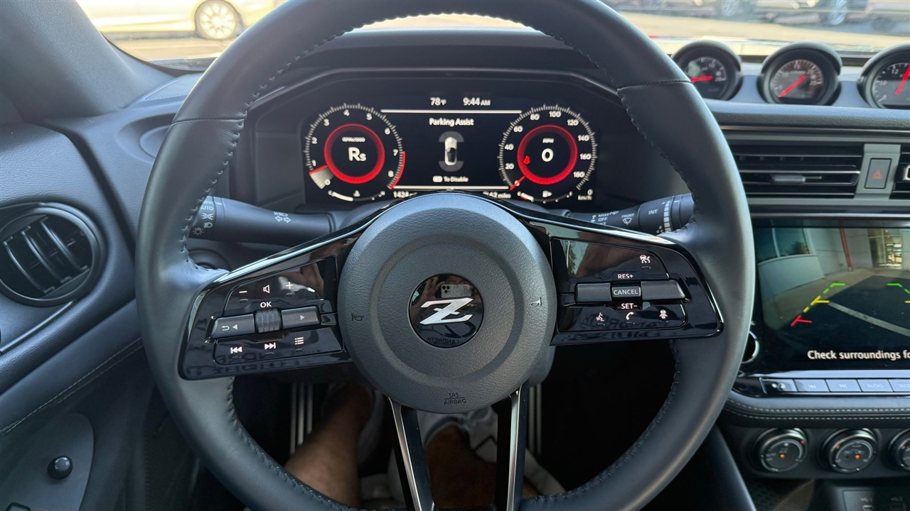 Nissan Z  2024 Nissan Z  2024
