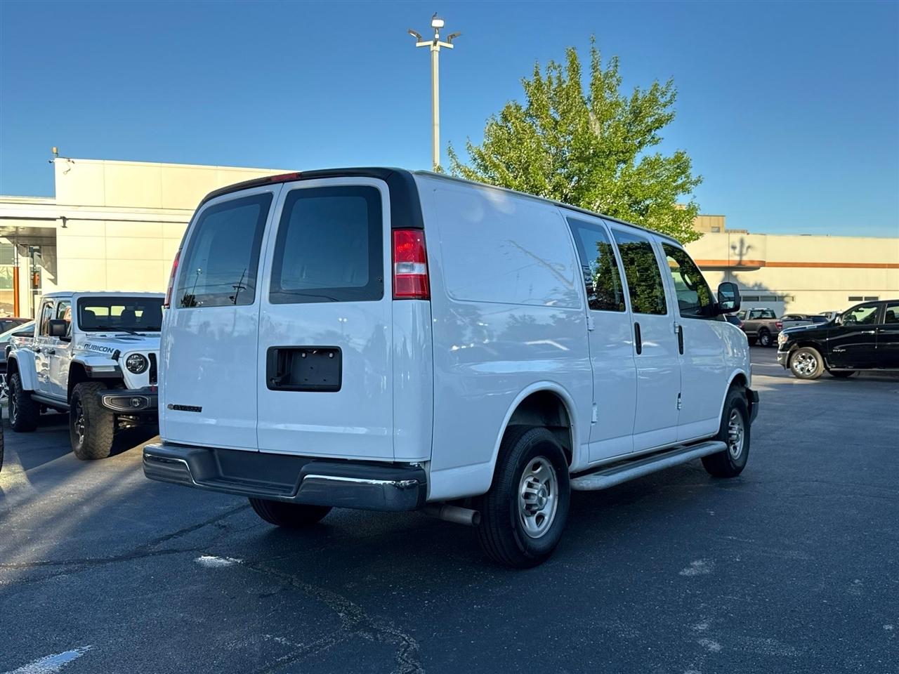 Chevrolet Express  2023