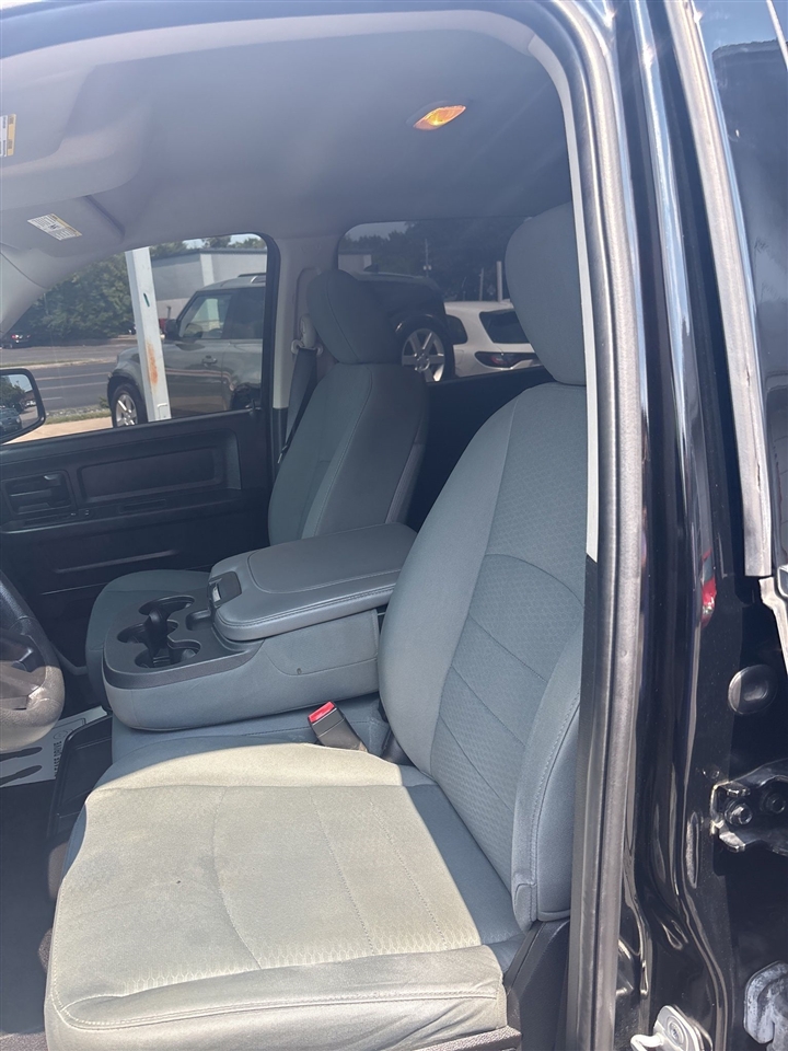 2014 Ram 1500 Express photo 25