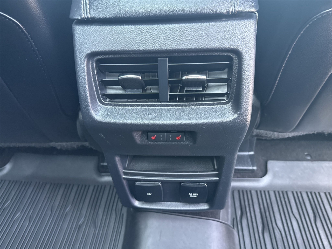 2019 Ford Edge Titanium photo 21