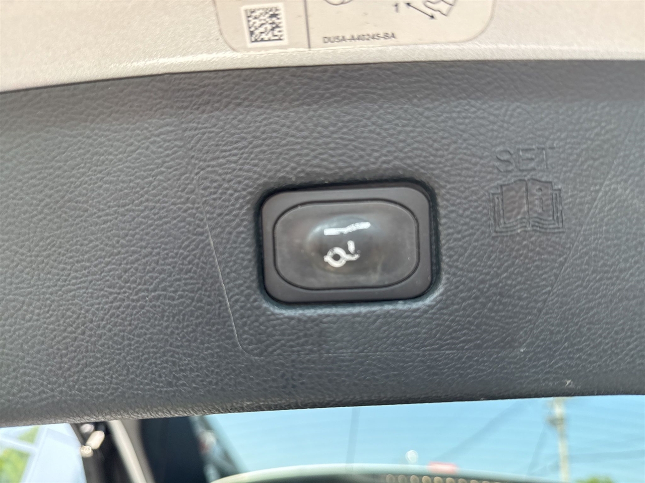 2019 Ford Edge Titanium photo 26