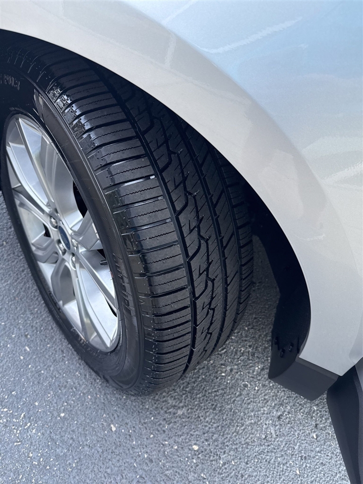 2019 Ford Edge Titanium photo 34