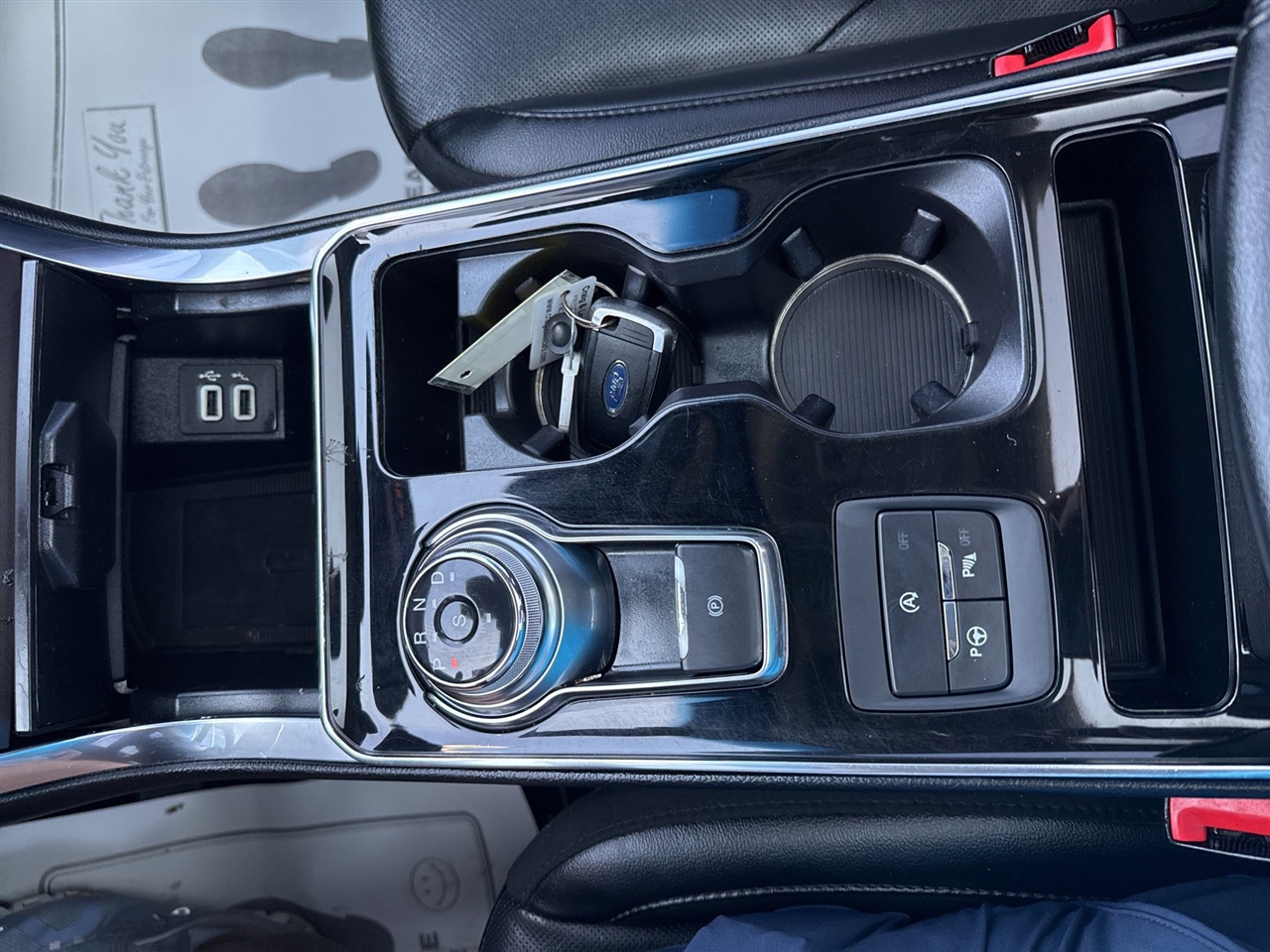 2019 Ford Edge Titanium photo 37