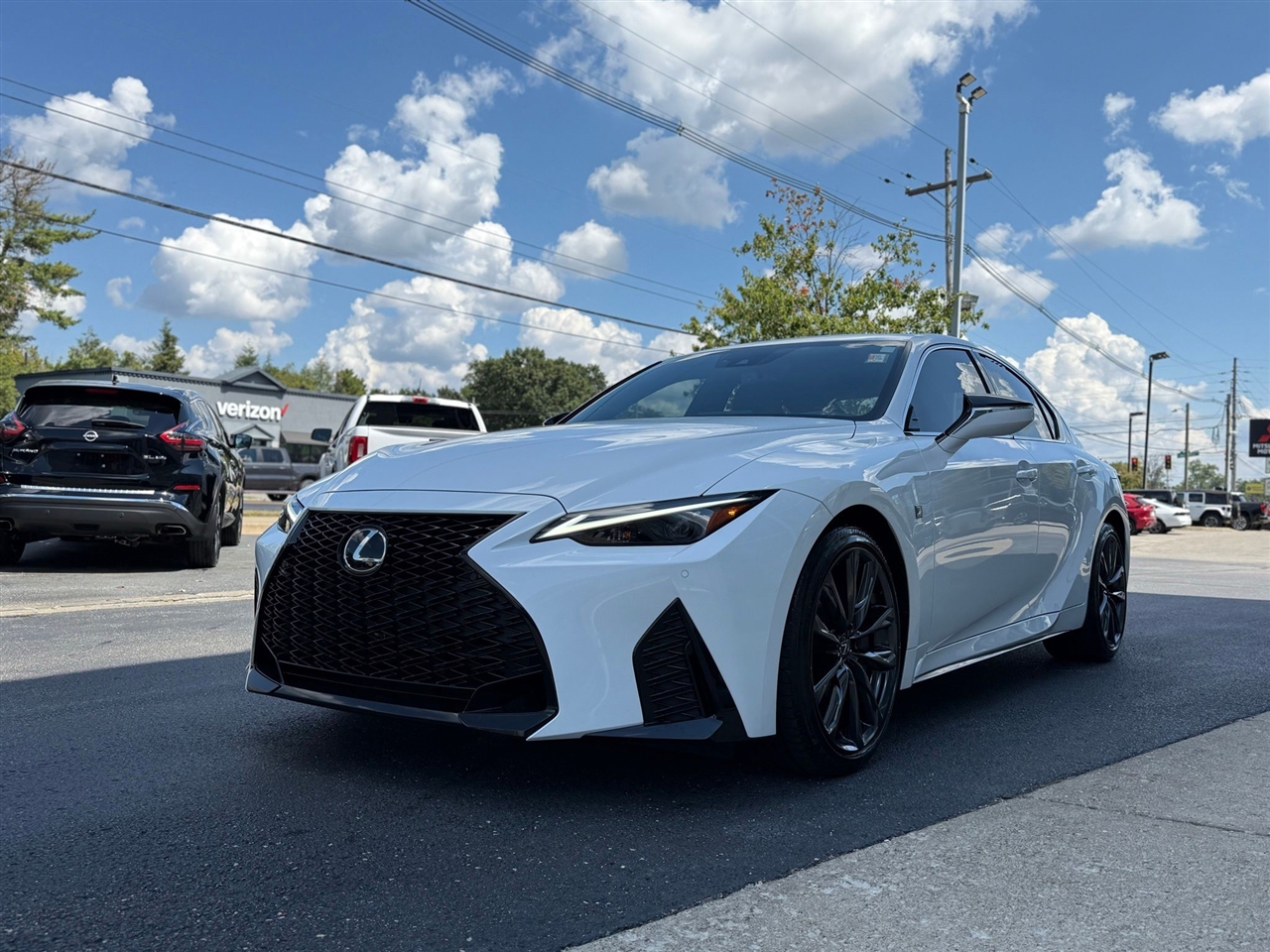 Lexus IS  2024