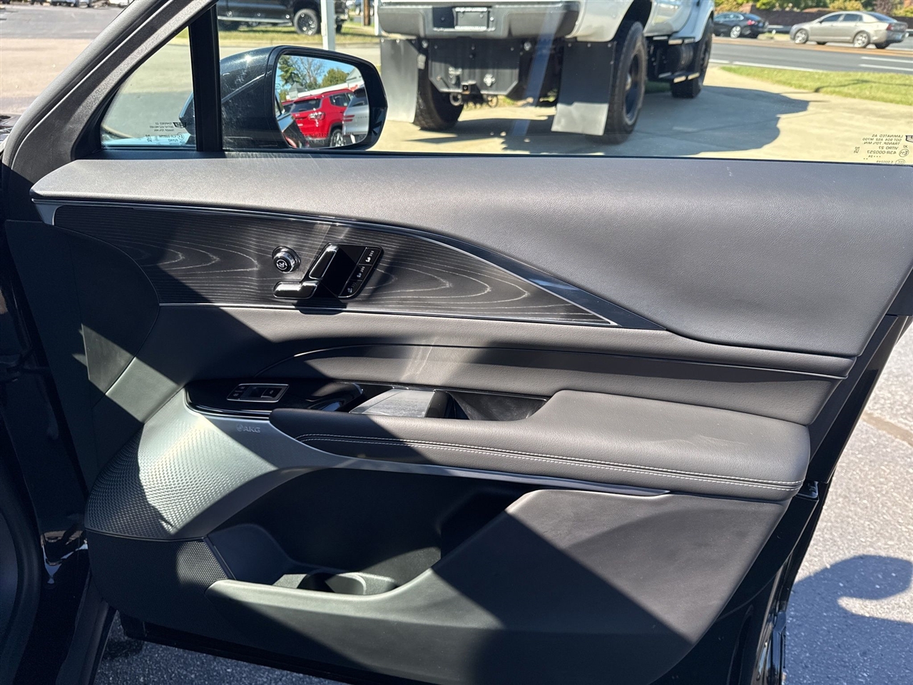 Cadillac Lyriq  2024 Cadillac Lyriq  2024