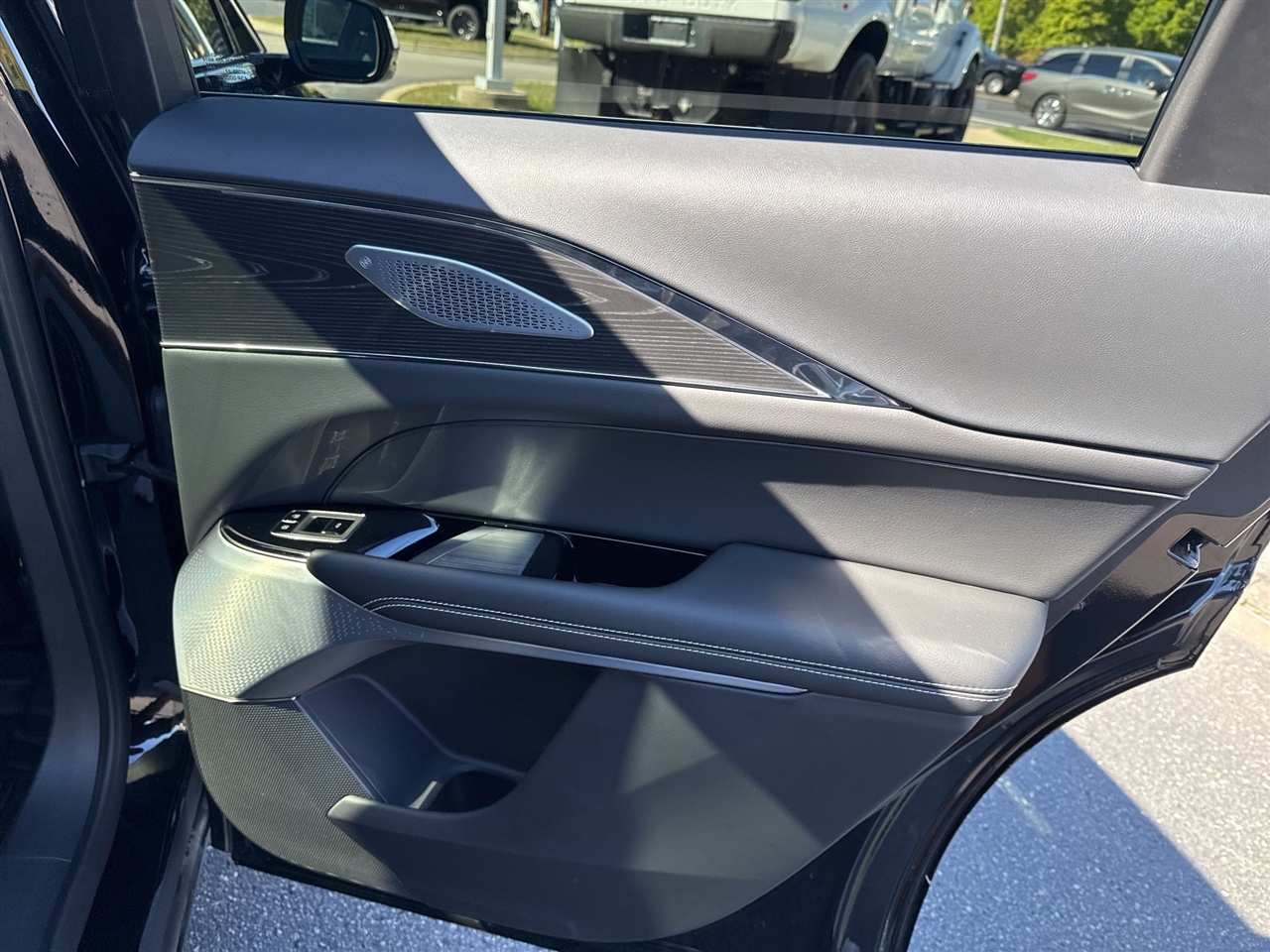 Cadillac Lyriq  2024 Cadillac Lyriq  2024