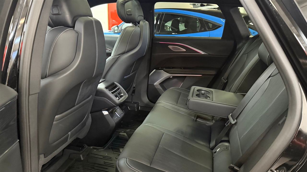 Cadillac Lyriq  2024 Cadillac Lyriq  2024