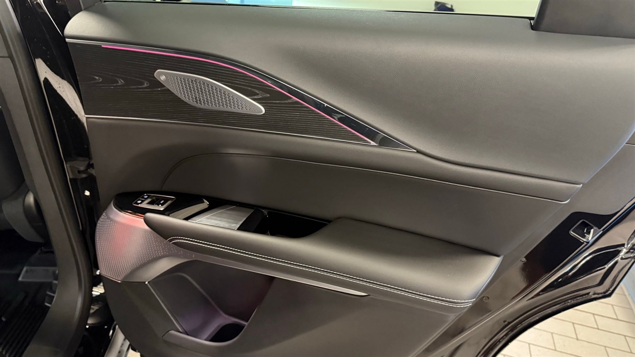 Cadillac Lyriq  2024 Cadillac Lyriq  2024