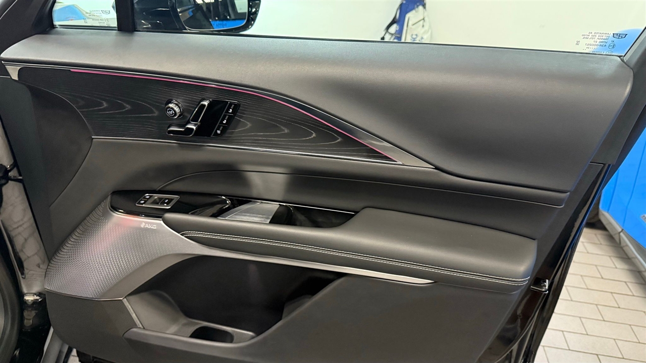 Cadillac Lyriq  2024 Cadillac Lyriq  2024