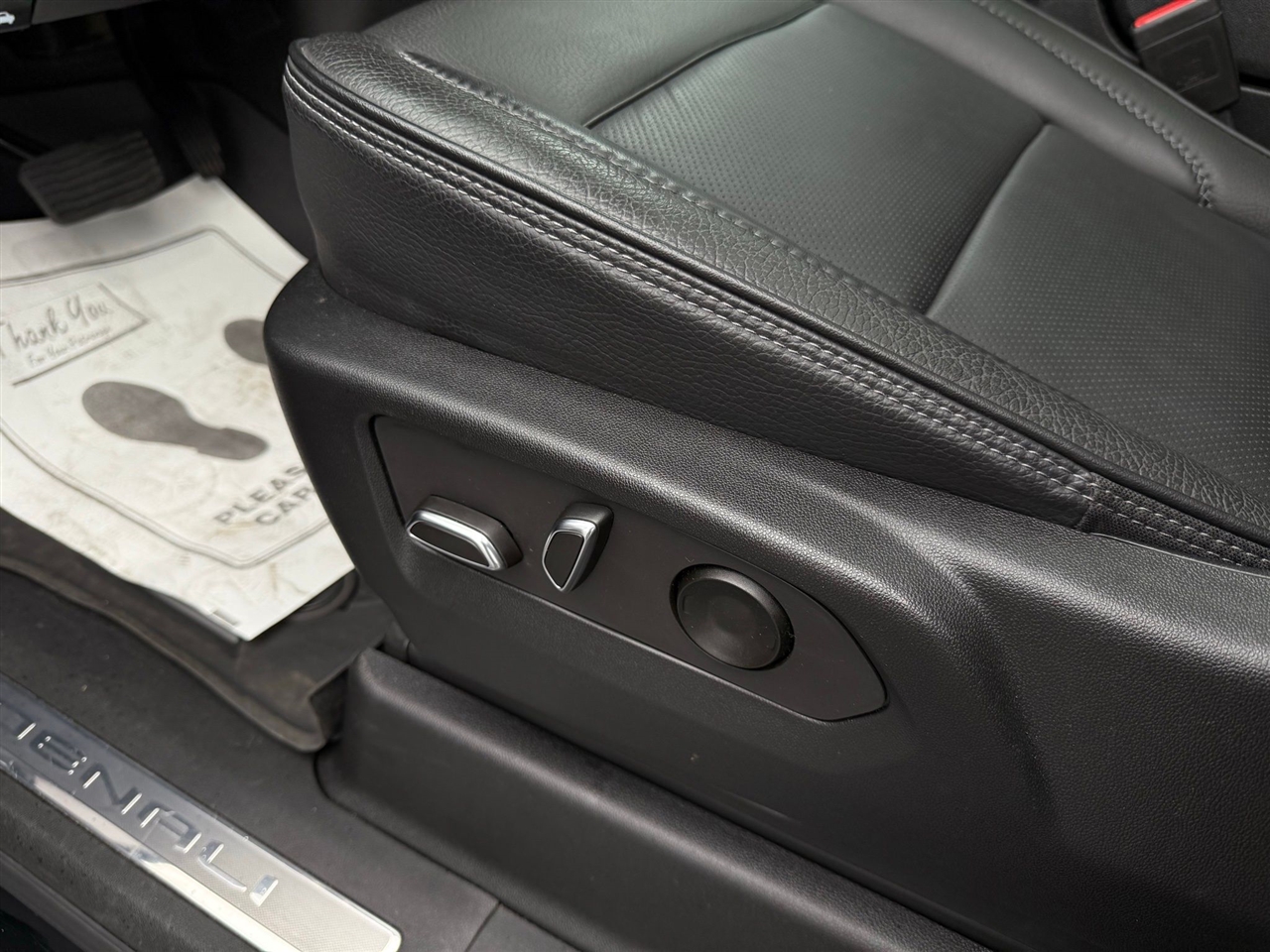 GMC Yukon XL  2022 GMC Yukon XL  2022