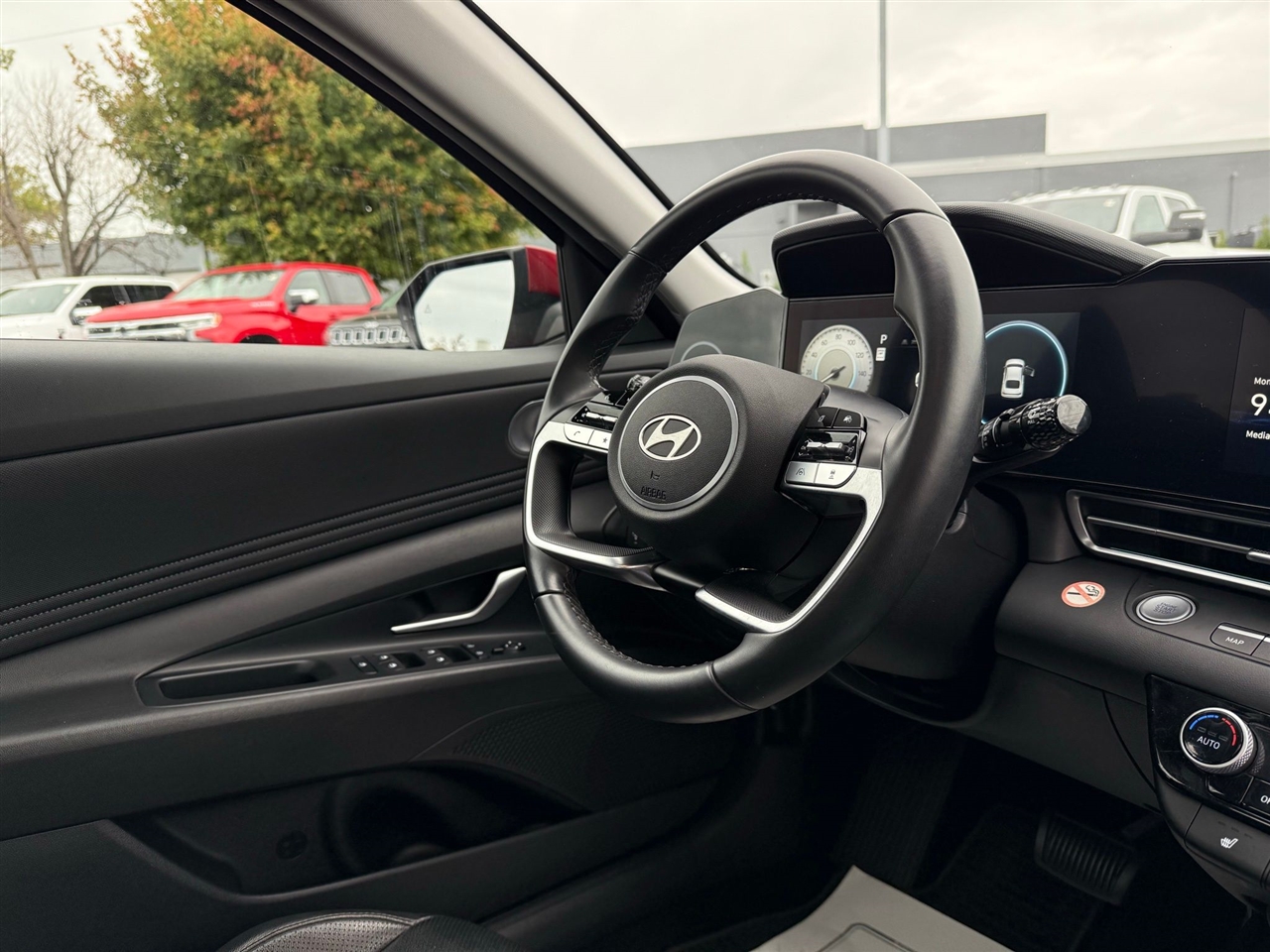 Hyundai Elantra  2024 Hyundai Elantra  2024