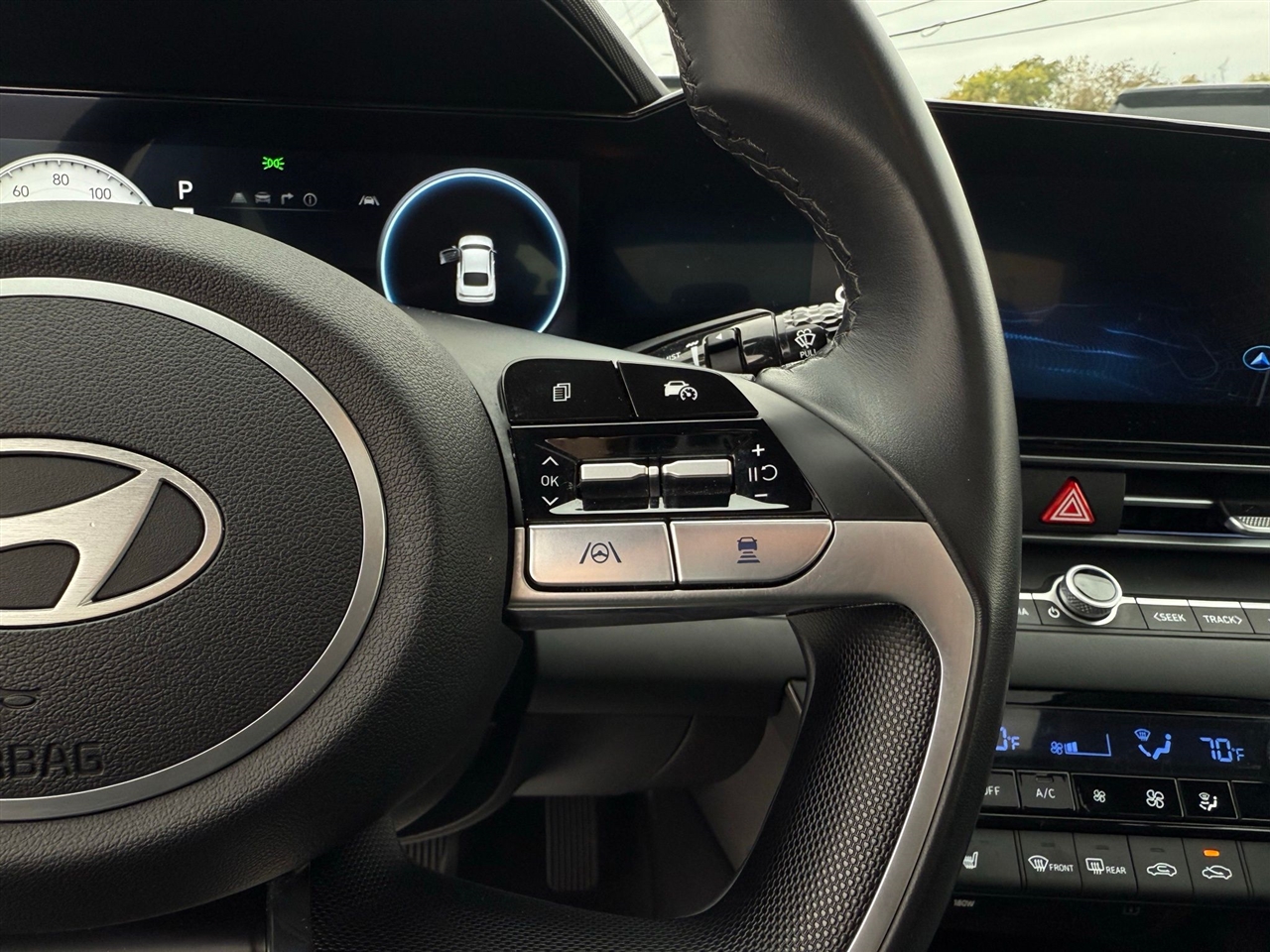 Hyundai Elantra  2024 Hyundai Elantra  2024