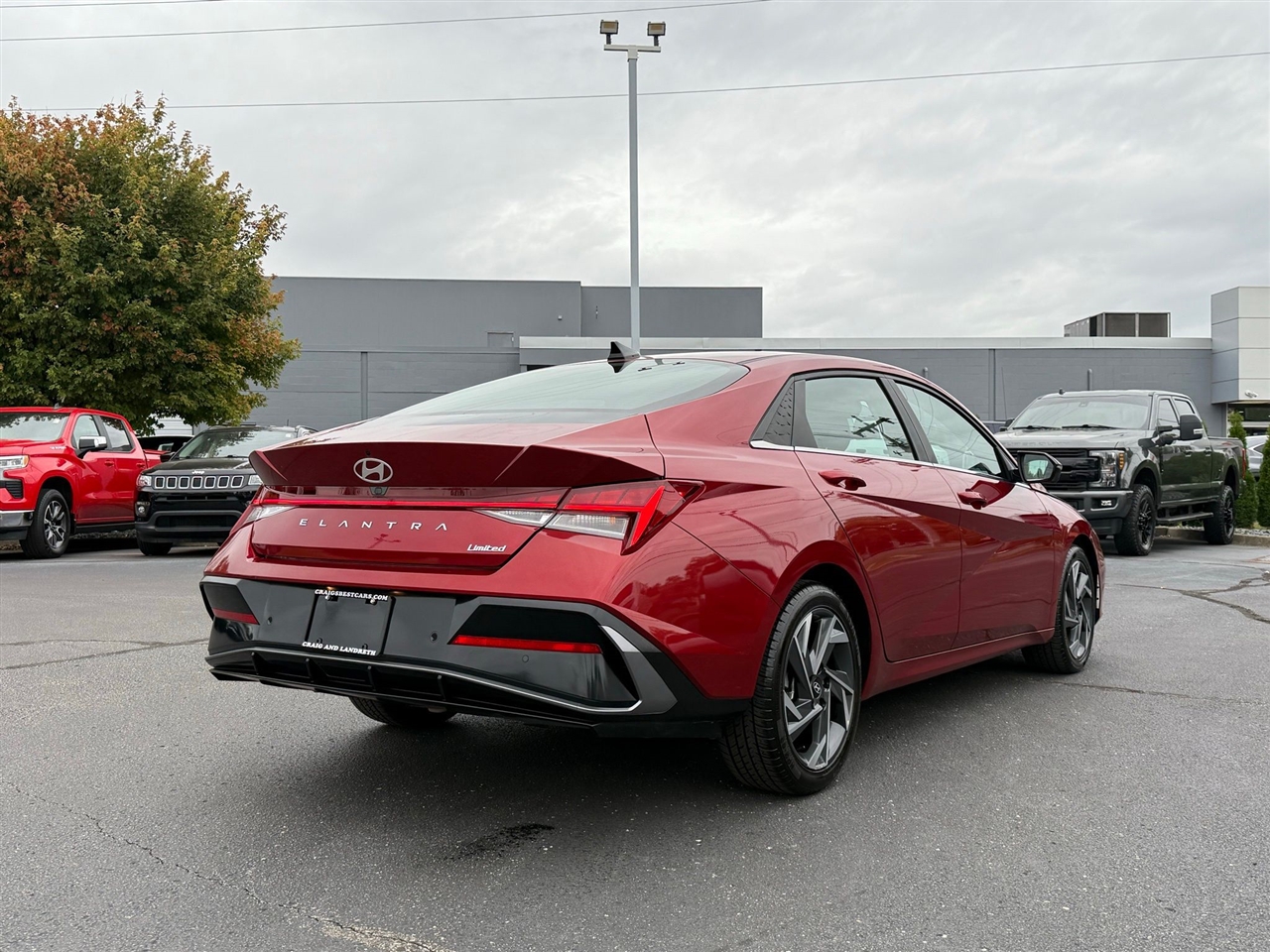 Hyundai Elantra  2024