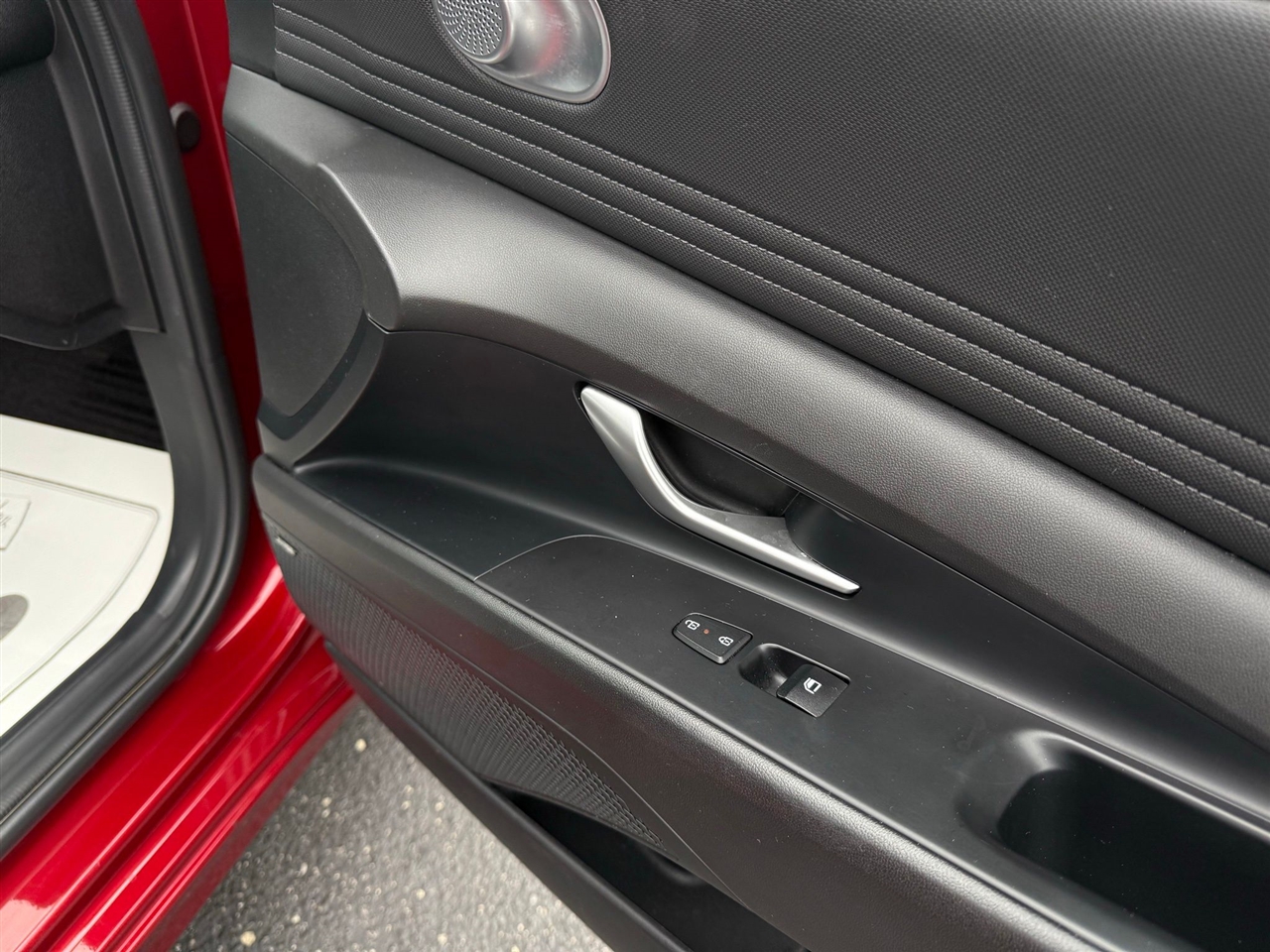 Hyundai Elantra  2024