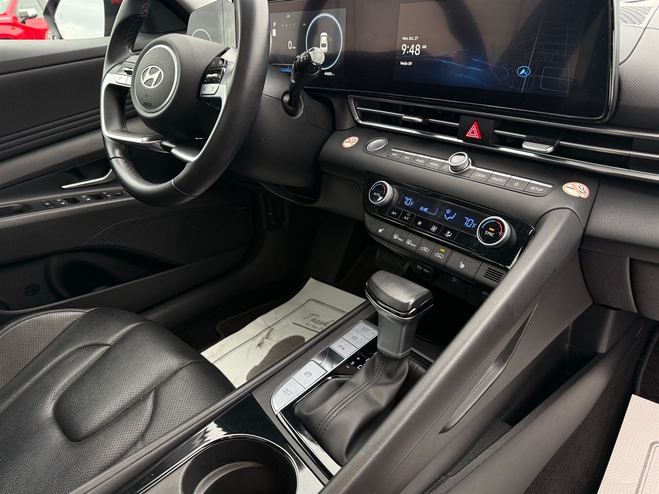 Hyundai Elantra  2024