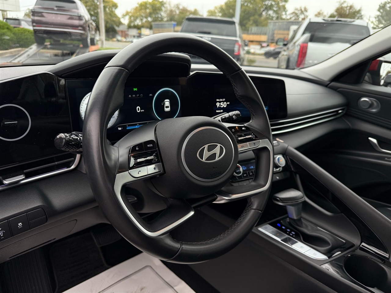 Hyundai Elantra  2024