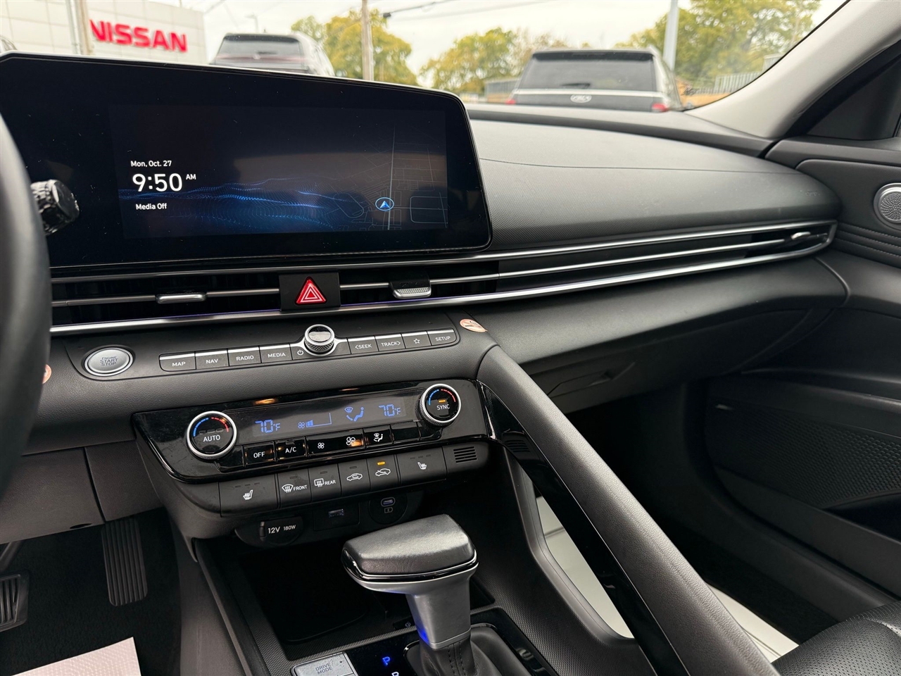 Hyundai Elantra  2024