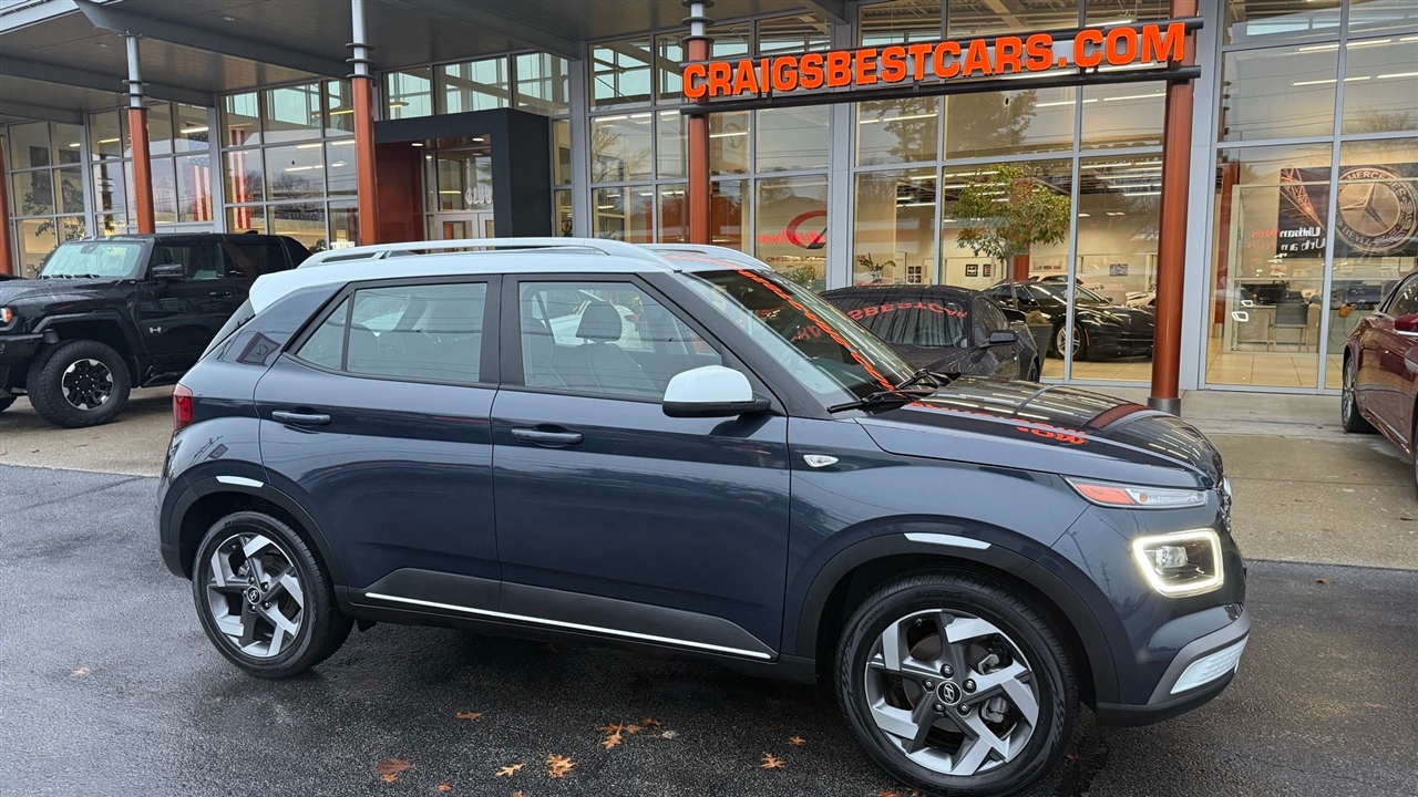 2020 Hyundai Venue Denim photo 2