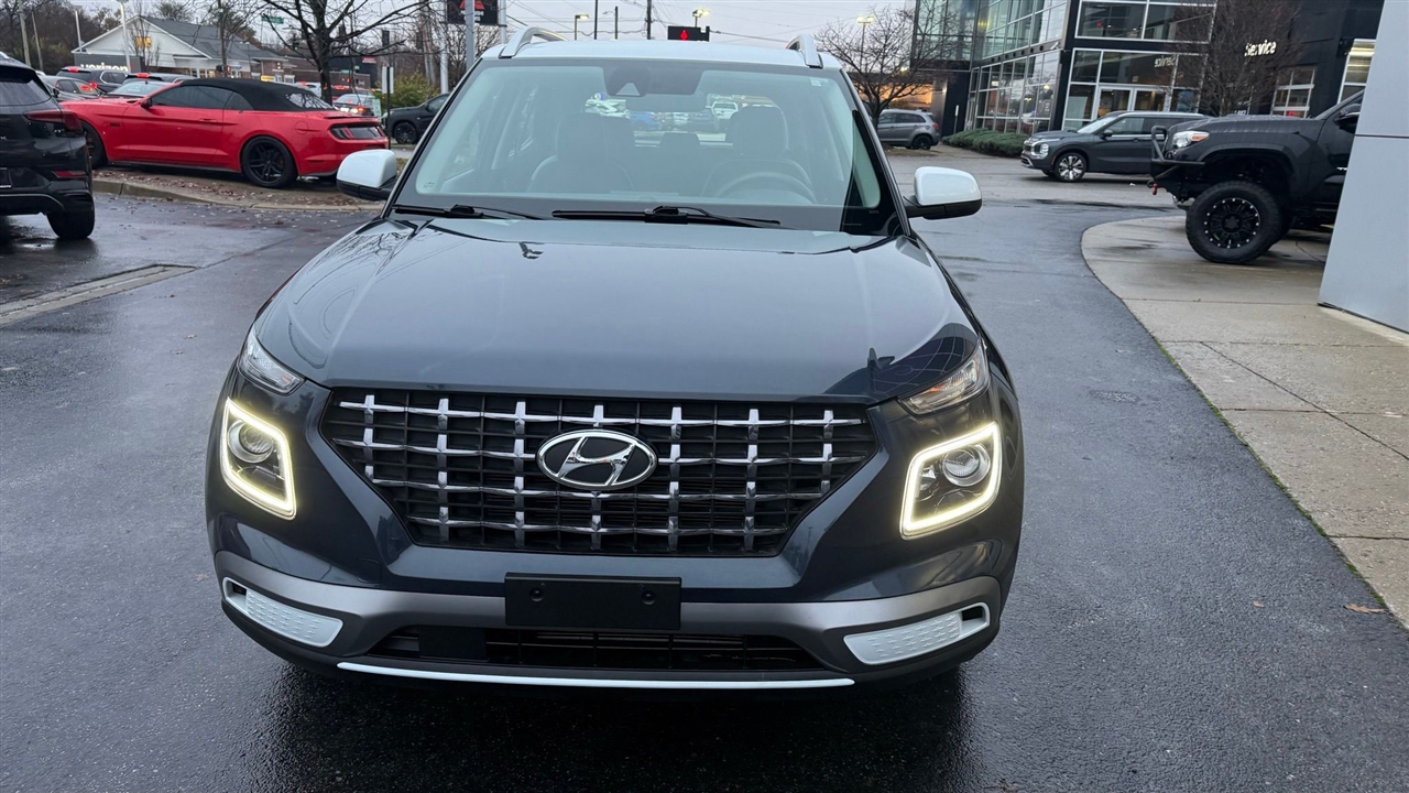 Hyundai Venue  2020