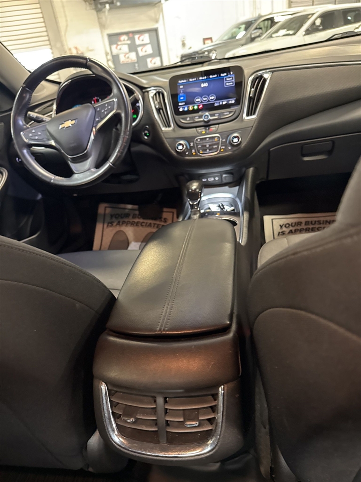 Chevrolet Malibu  2021