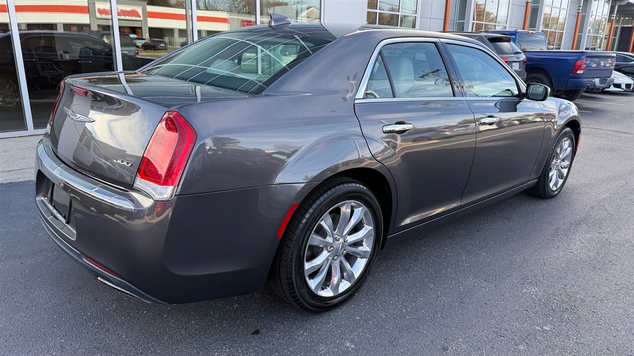 Chrysler 300  2018