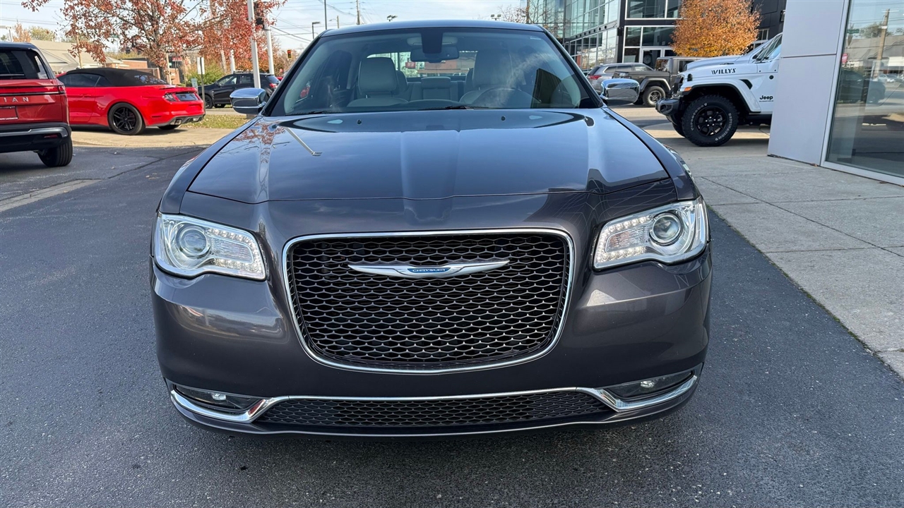Chrysler 300  2018
