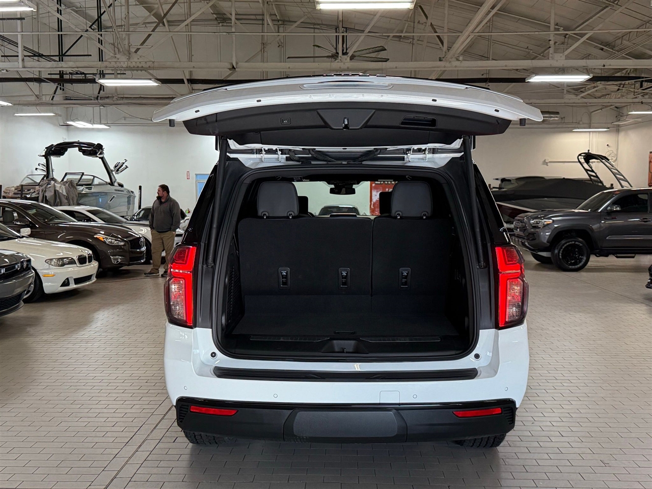 Chevrolet Tahoe  2023