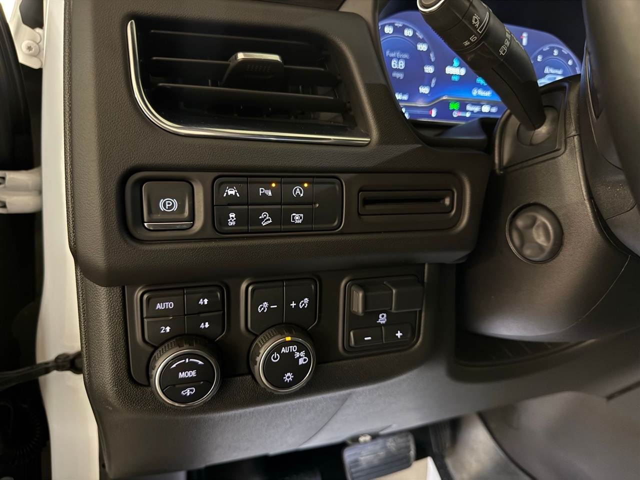 Chevrolet Tahoe  2023