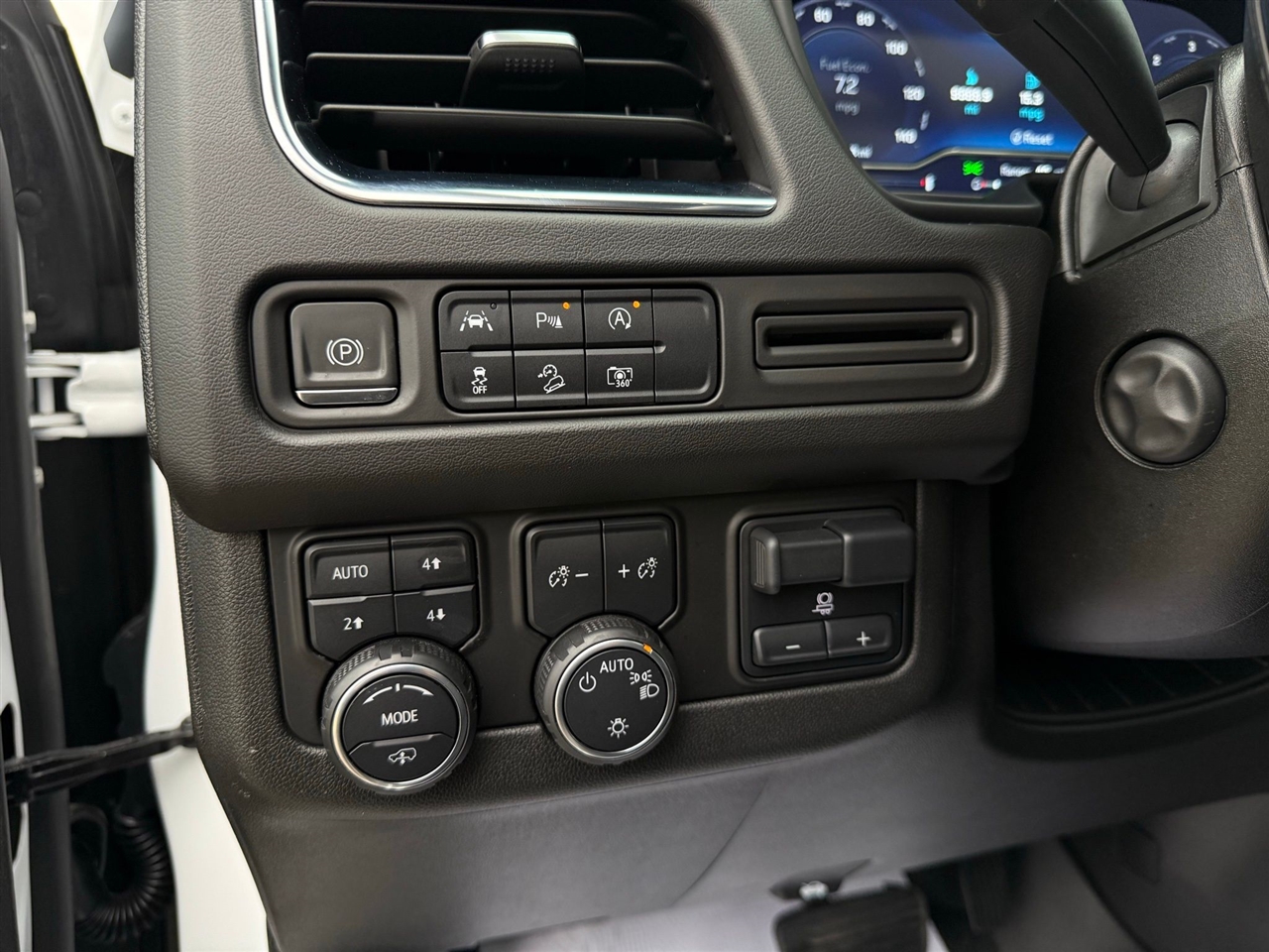 Chevrolet Tahoe  2023